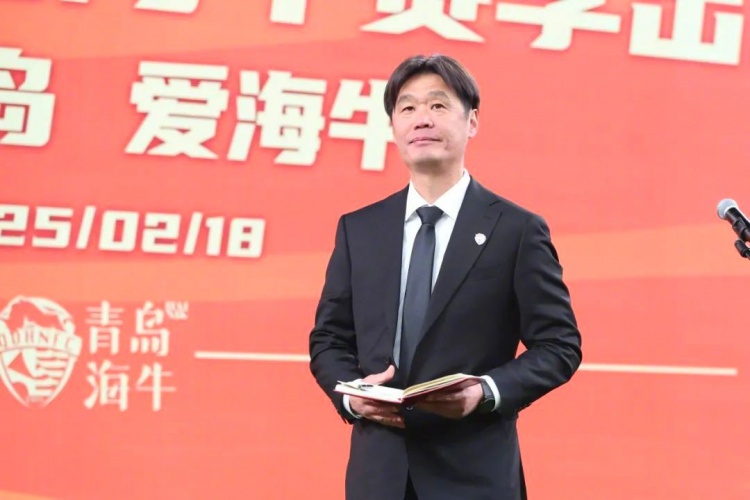  多名媒體人士點(diǎn)評(píng)海牛：引援老中青都有，就看李霄鵬的捏合能力了