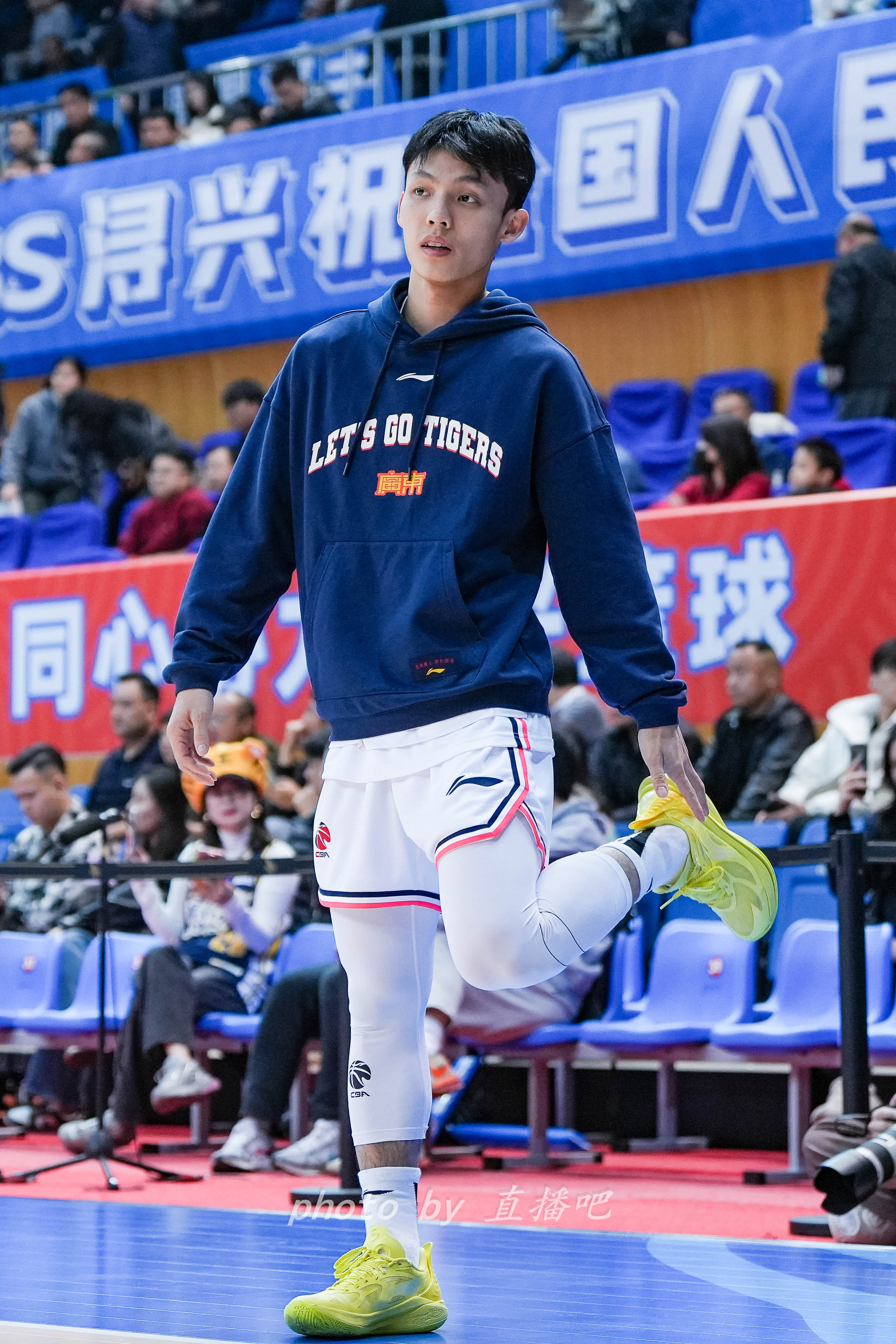  “控球中鋒”！徐杰這身體素質(zhì)有億點東西