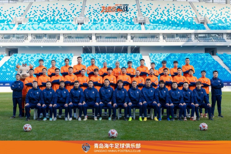  青島海牛一線隊(duì)名單：老將鄭龍、薩里奇坐鎮(zhèn)，金洋洋等新援在列