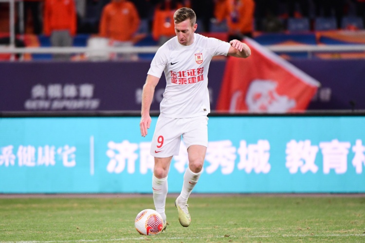  熱身賽：長春亞泰2-1青島海牛 貝里奇、奧莫伊胡安弗破門???