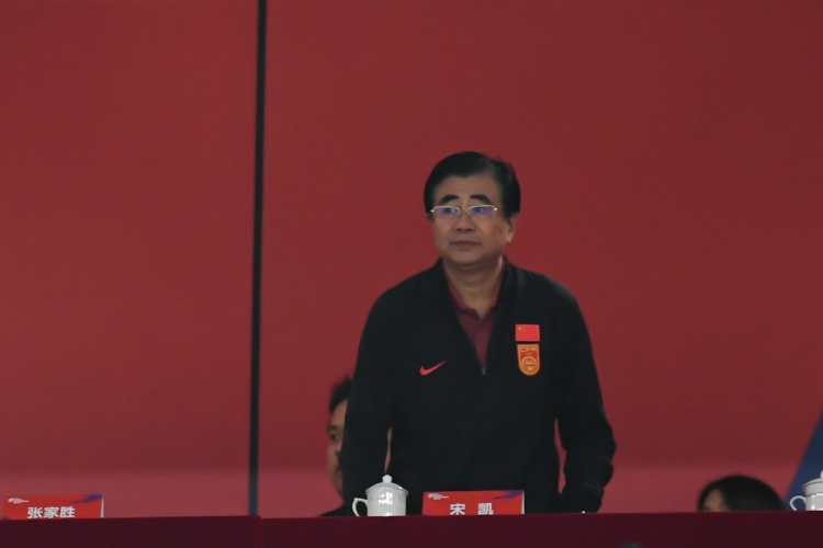  北青體育：宋凱、許基仁探班U20國青，將全程陪伴征戰(zhàn)U20亞洲杯