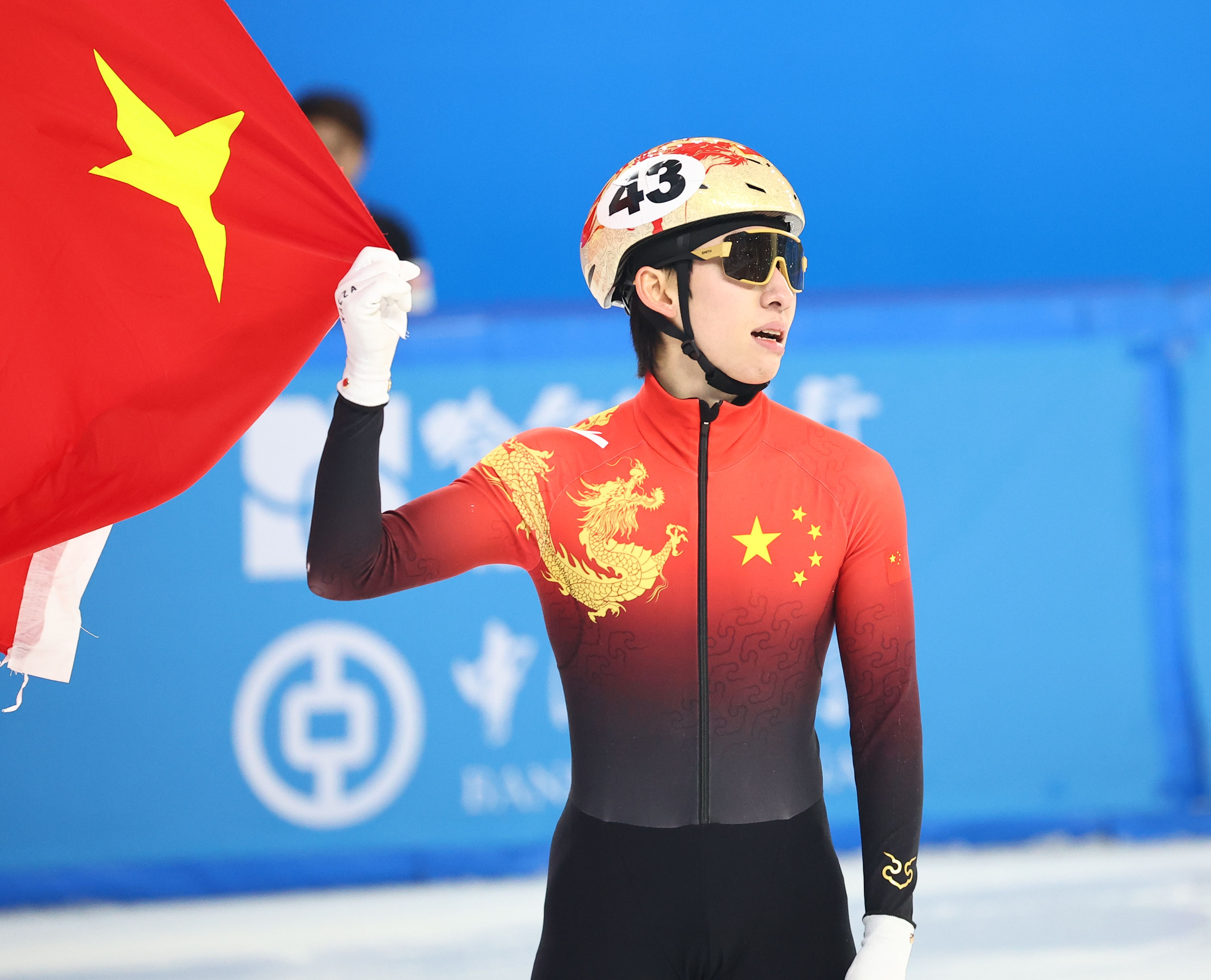  媒體人：中國(guó)冰雪歸化非常成功，但足球歸化花更多錢(qián)卻連水花都沒(méi)
