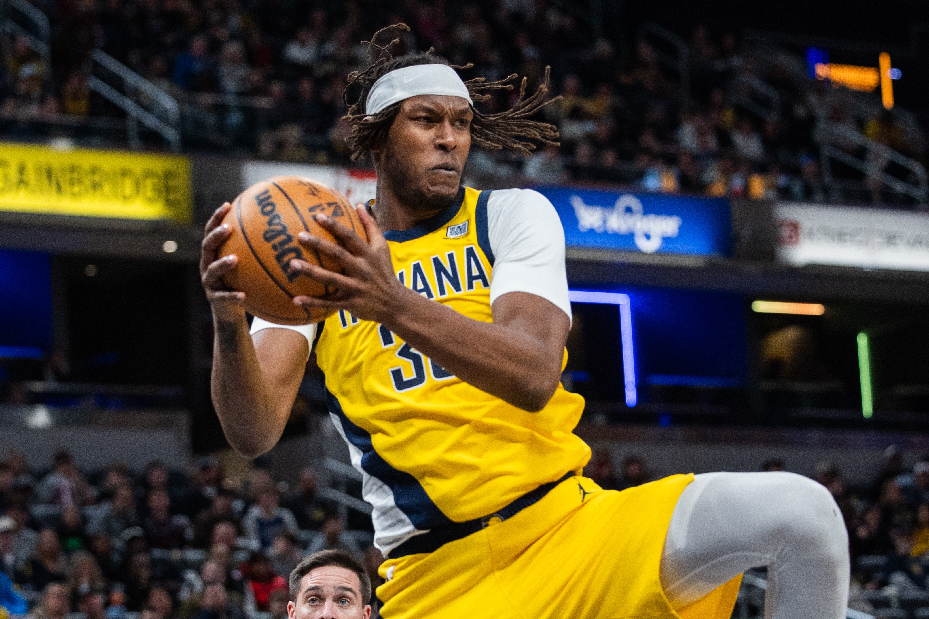  美記：NBA官方正在對步行者與籃網(wǎng)末節(jié)發(fā)生的沖突進(jìn)行審查
